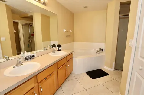 527 Carlsbad Drive Kissimmee FL 34758