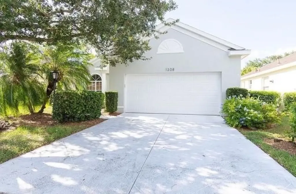 1208 Millbrook Circle Bradenton FL 34212