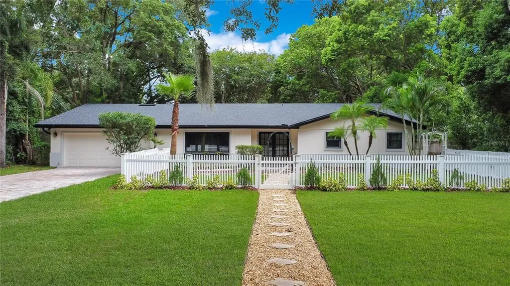 8042 Ridge Way Orlando FL 32817