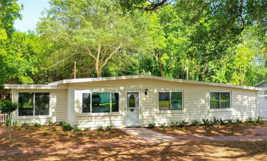 6849 13th Street N St Petersburg FL 33702