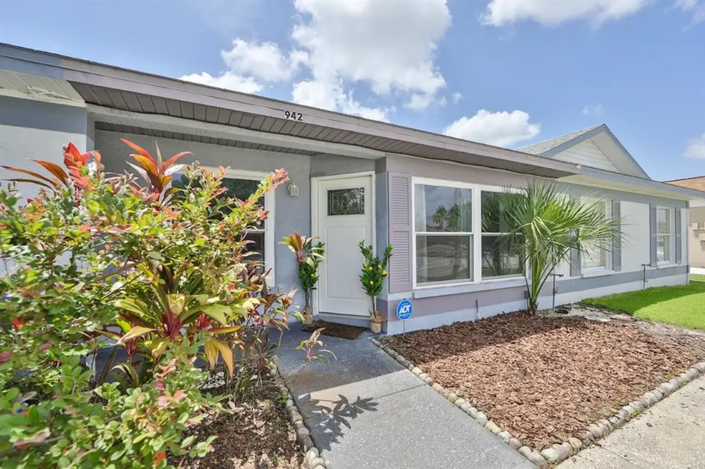 942 Burlwood Street Brandon FL 33511