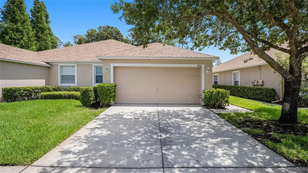 5852 Autumn Shire Drive Zephyrhills FL 33541