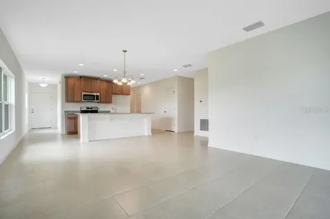 1661 Swan Swim Drive Davenport FL 33837