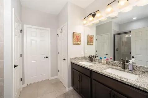 2834 Grand Kemerton Place Tampa FL 33618