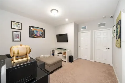 2834 Grand Kemerton Place Tampa FL 33618