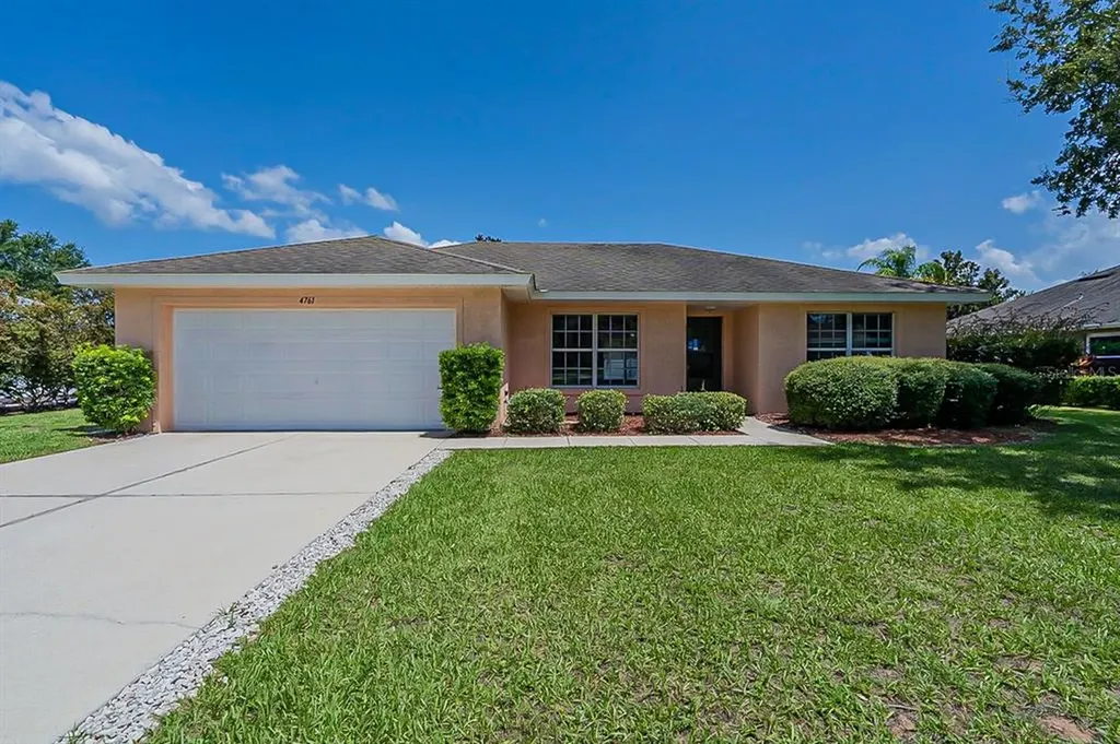 4761 Treasure Cay Road Tavares FL 32778