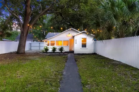 624 26th Avenue S St Petersburg FL 33705