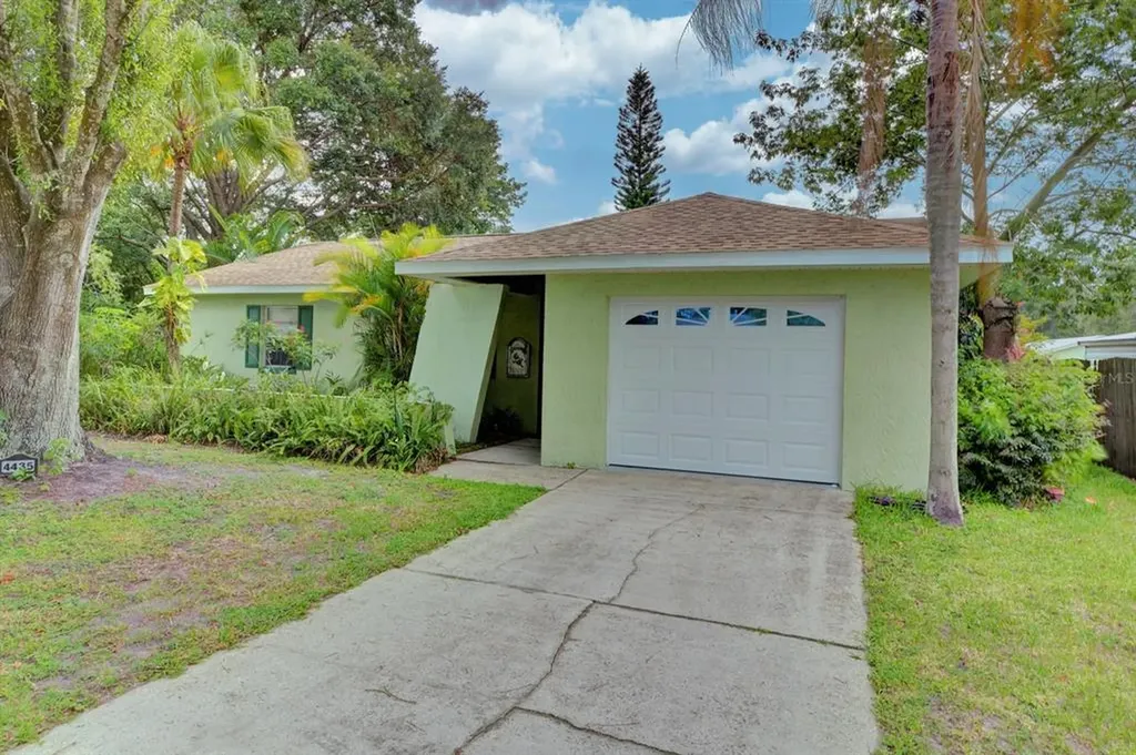 4435 Hardenoak Court Lakeland FL 33813