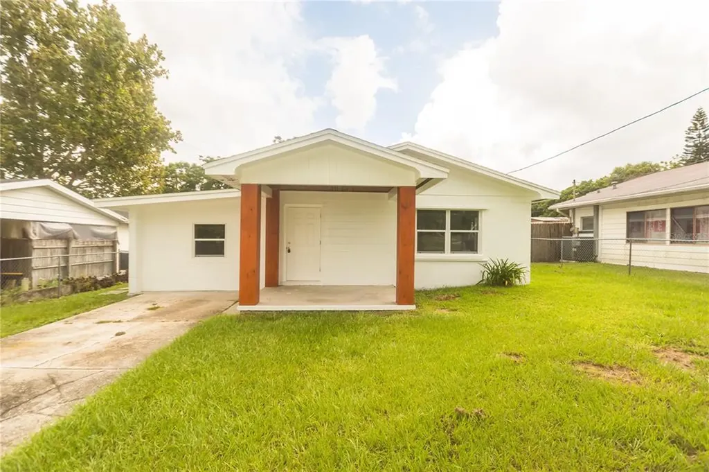 340 W Bullard Avenue Lake Wales FL 33853