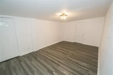 340 W Bullard Avenue Lake Wales FL 33853