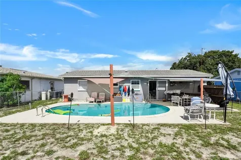 9829 Crofton Lane Port Richey FL 34668