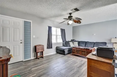 9829 Crofton Lane Port Richey FL 34668