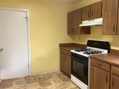 132 Carlton Avenue Deland FL 32720