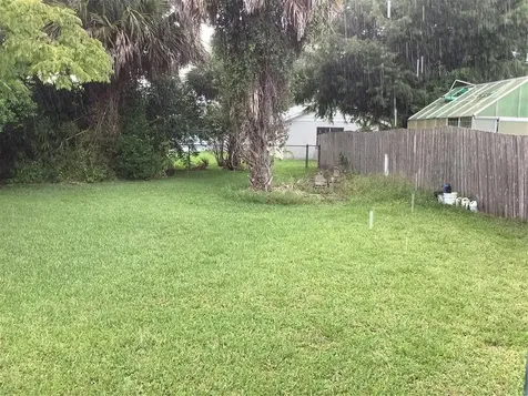 132 Carlton Avenue Deland FL 32720