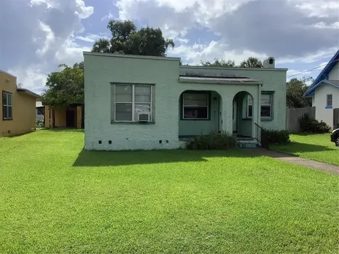 132 Carlton Avenue Deland FL 32720