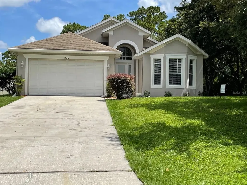 220 W 4th Street Chuluota FL 32766