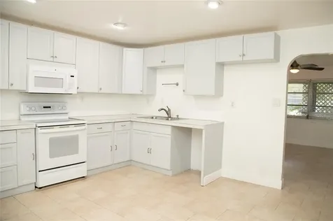 1106 W Hiawatha Street Tampa FL 33604