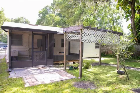 1106 W Hiawatha Street Tampa FL 33604