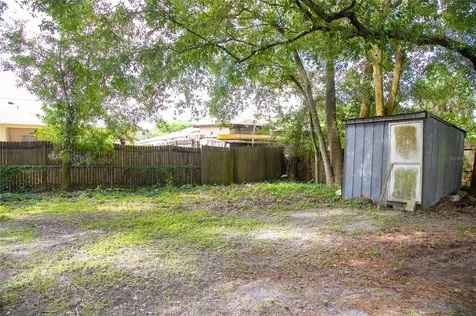 1106 W Hiawatha Street Tampa FL 33604