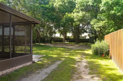 1106 W Hiawatha Street Tampa FL 33604