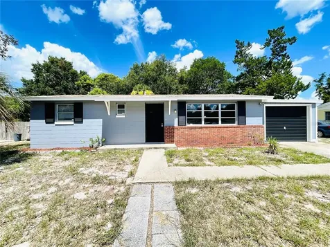 2467 Alamanda Avenue Deltona FL 32738
