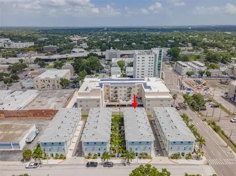 823 Burlington Avenue N St Petersburg FL 33701
