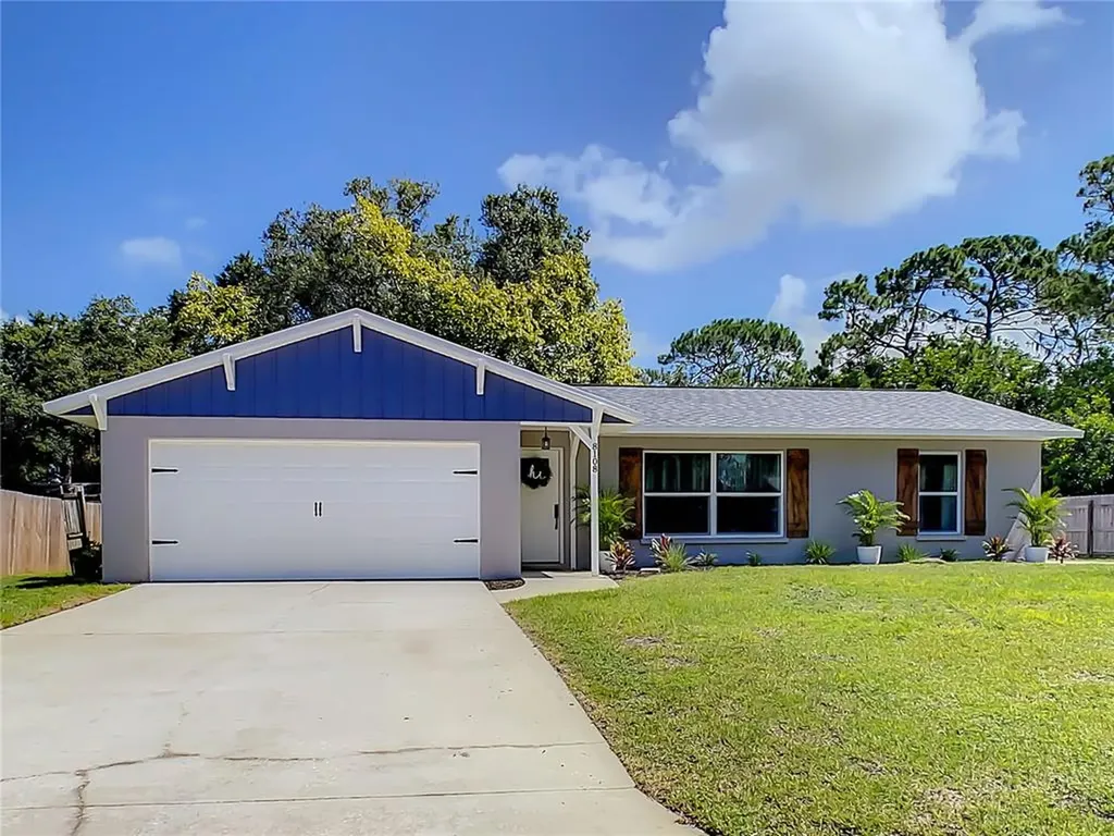 8108 Woodlawn Circle S Palmetto FL 34221