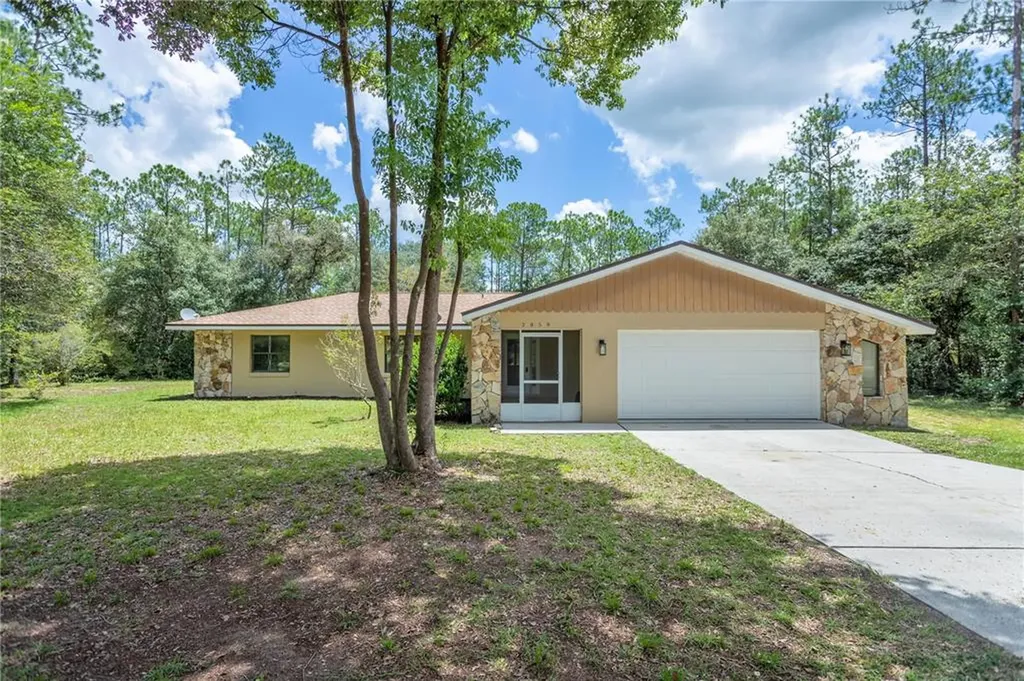 2059 SW Valencia Heights Avenue Dunnellon FL 34431