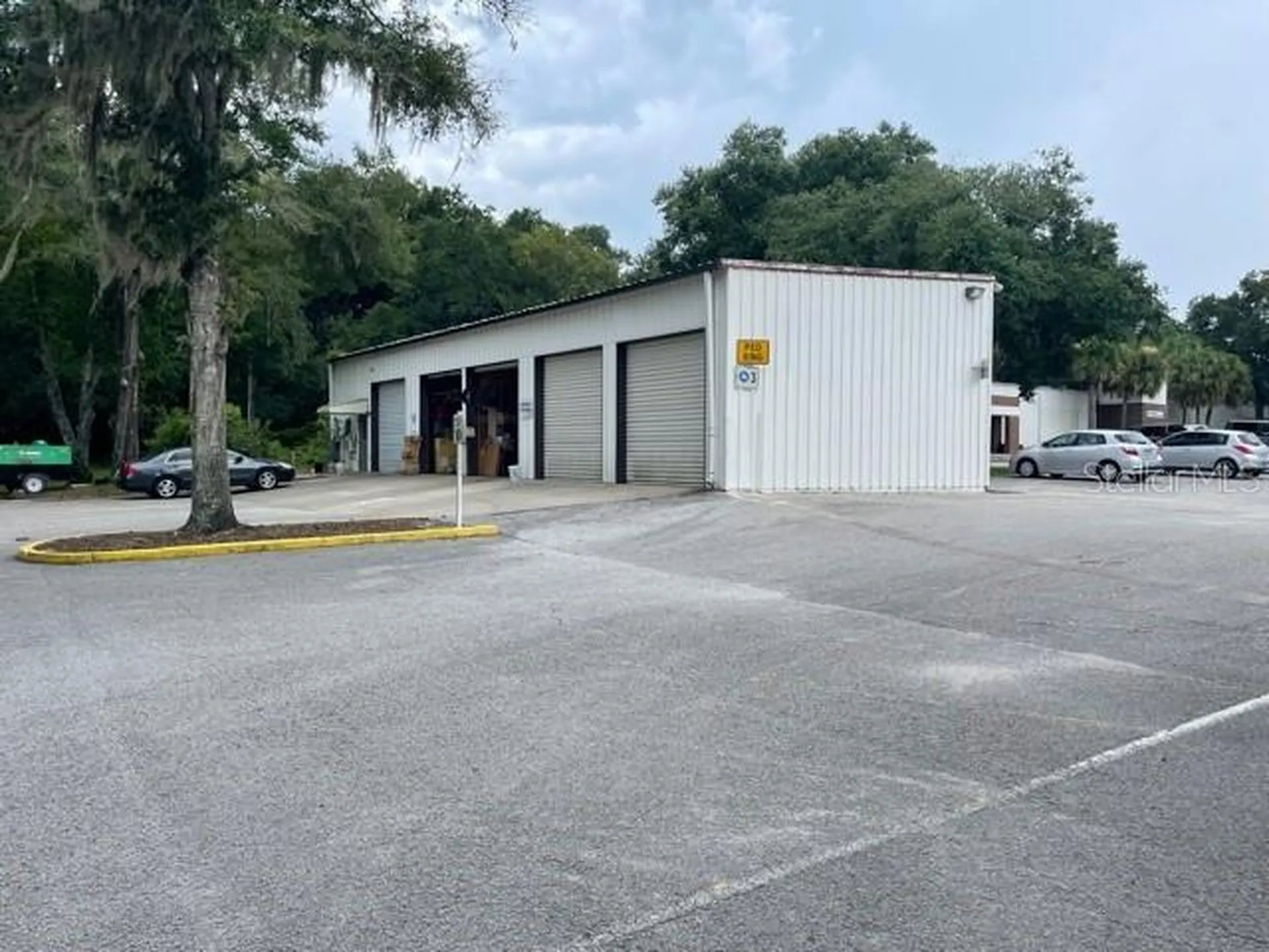 7725 N Orange Blossom Trail Orlando FL 32810