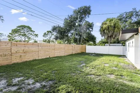 6660 27th Way N St Petersburg FL 33702