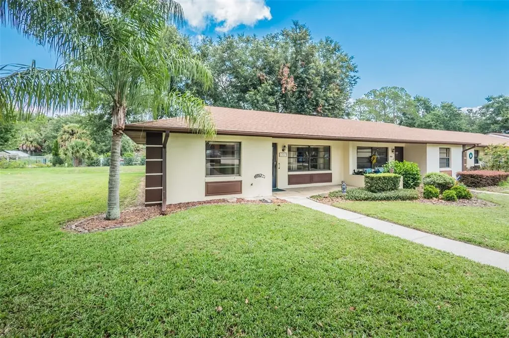 12517 Orangewood Court Tavares FL 32778
