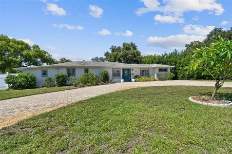 7601 9th Avenue N St Petersburg FL 33710