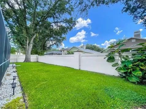 17725 Hampshire Oak Drive Tampa FL 33647