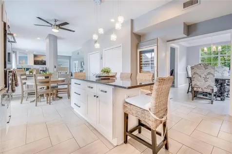 17725 Hampshire Oak Drive Tampa FL 33647