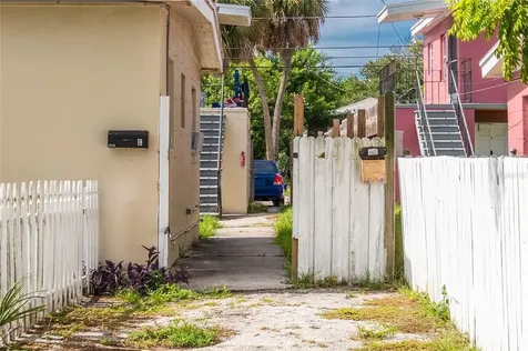 2038 Queensboro Avenue S St Petersburg FL 33712
