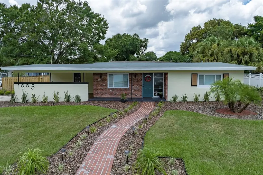 1995 9th Street SE Winter Haven FL 33880