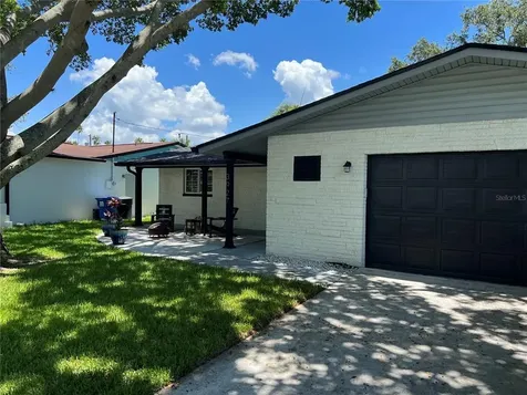 3927 Helena Street NE St Petersburg FL 33703