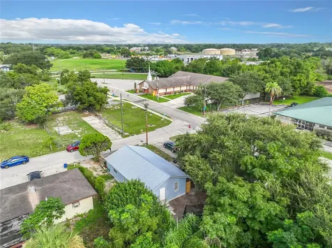 2426 2nd Street NE Winter Haven FL 33881