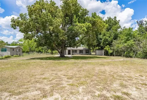 39509 E Cemetary Road Umatilla FL 32784