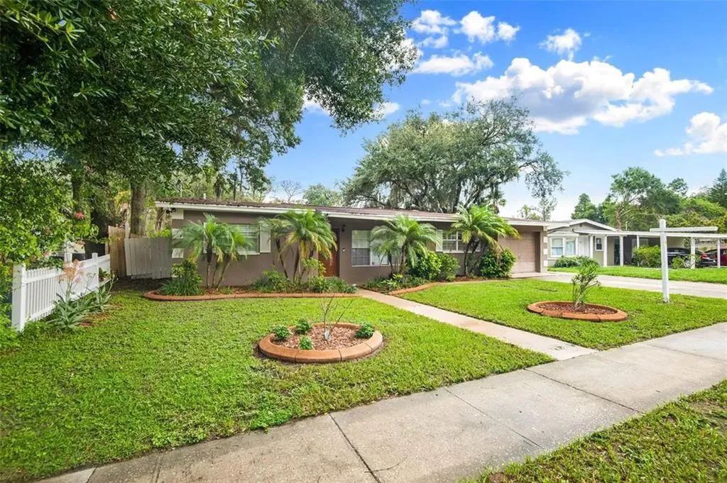 2535 N Habana Place Tampa FL 33618