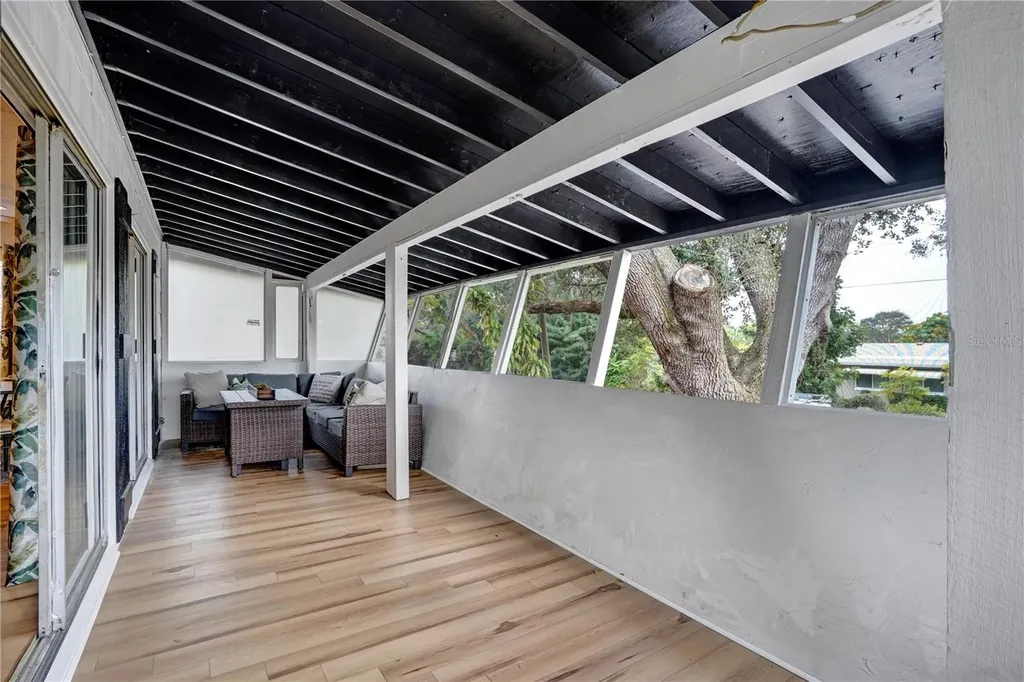 4705 Hollingsworth Avenue Sarasota FL 34233