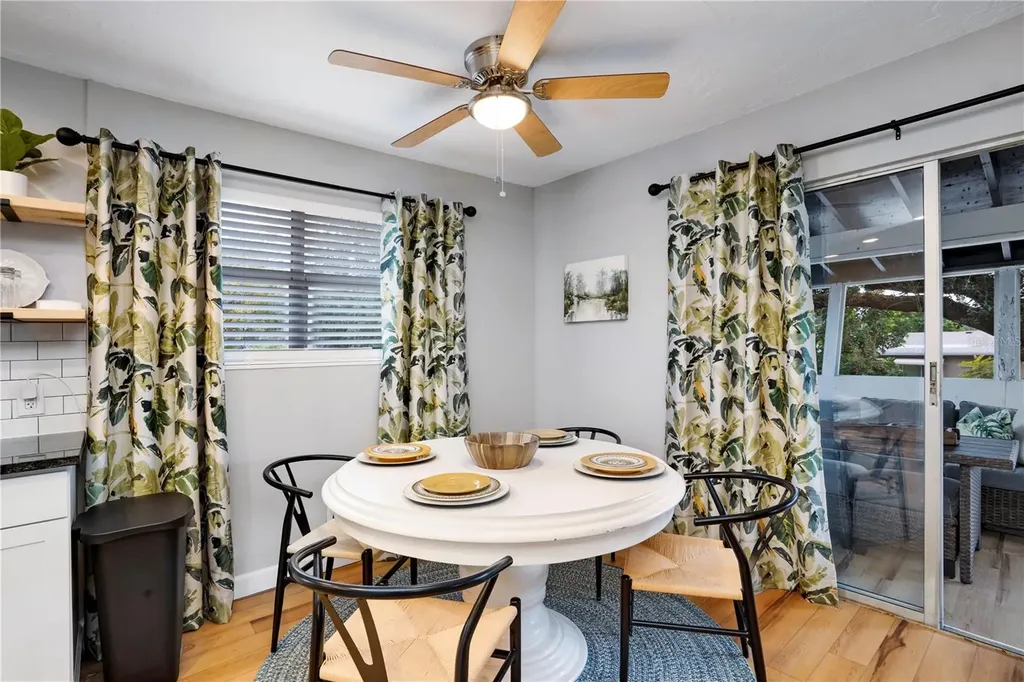 4705 Hollingsworth Avenue Sarasota FL 34233