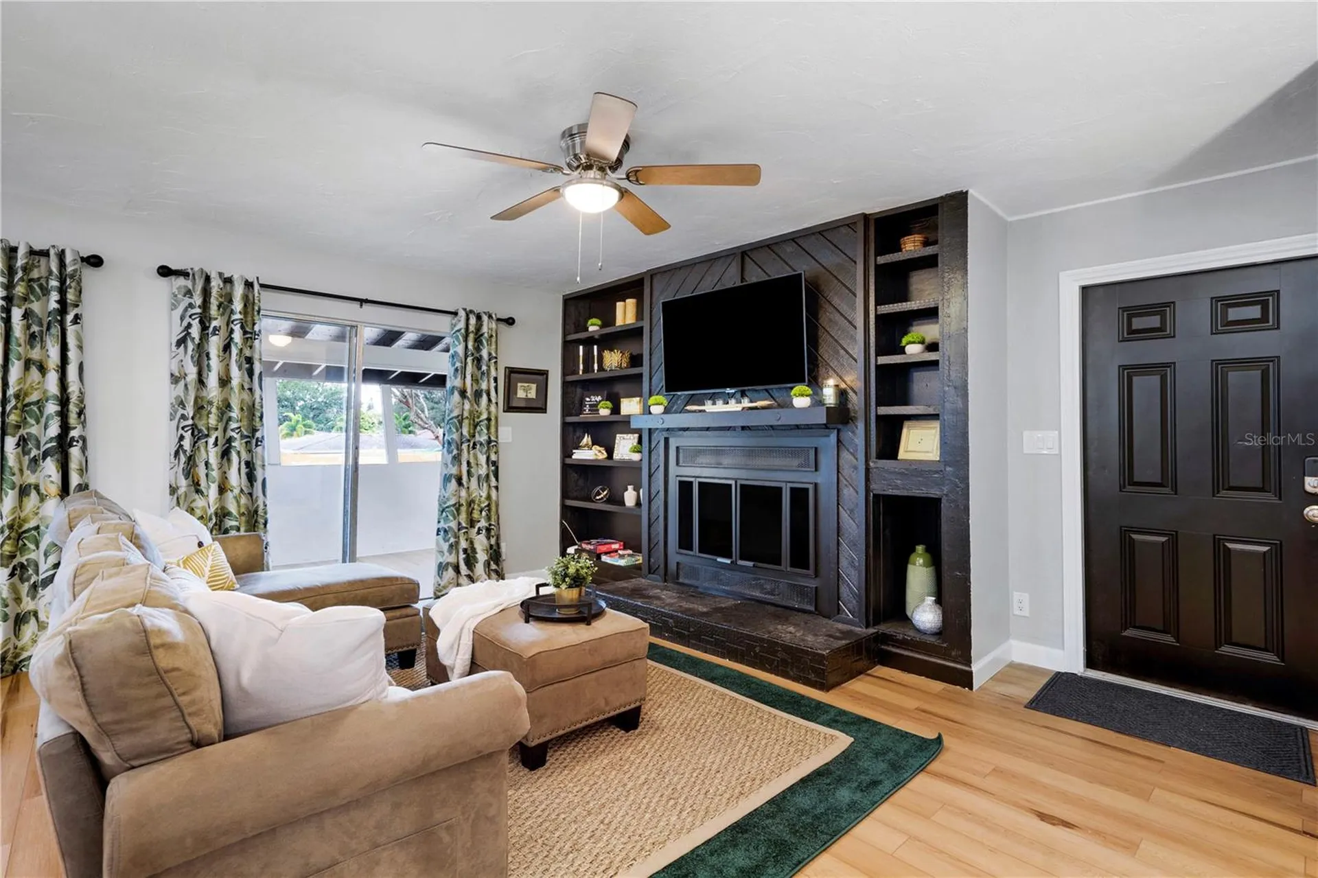 4705 Hollingsworth Avenue Sarasota FL 34233