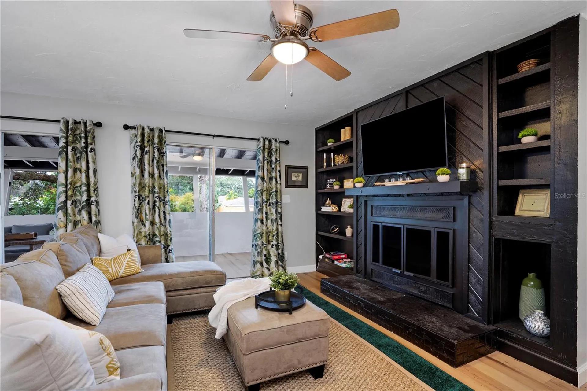 4705 Hollingsworth Avenue Sarasota FL 34233
