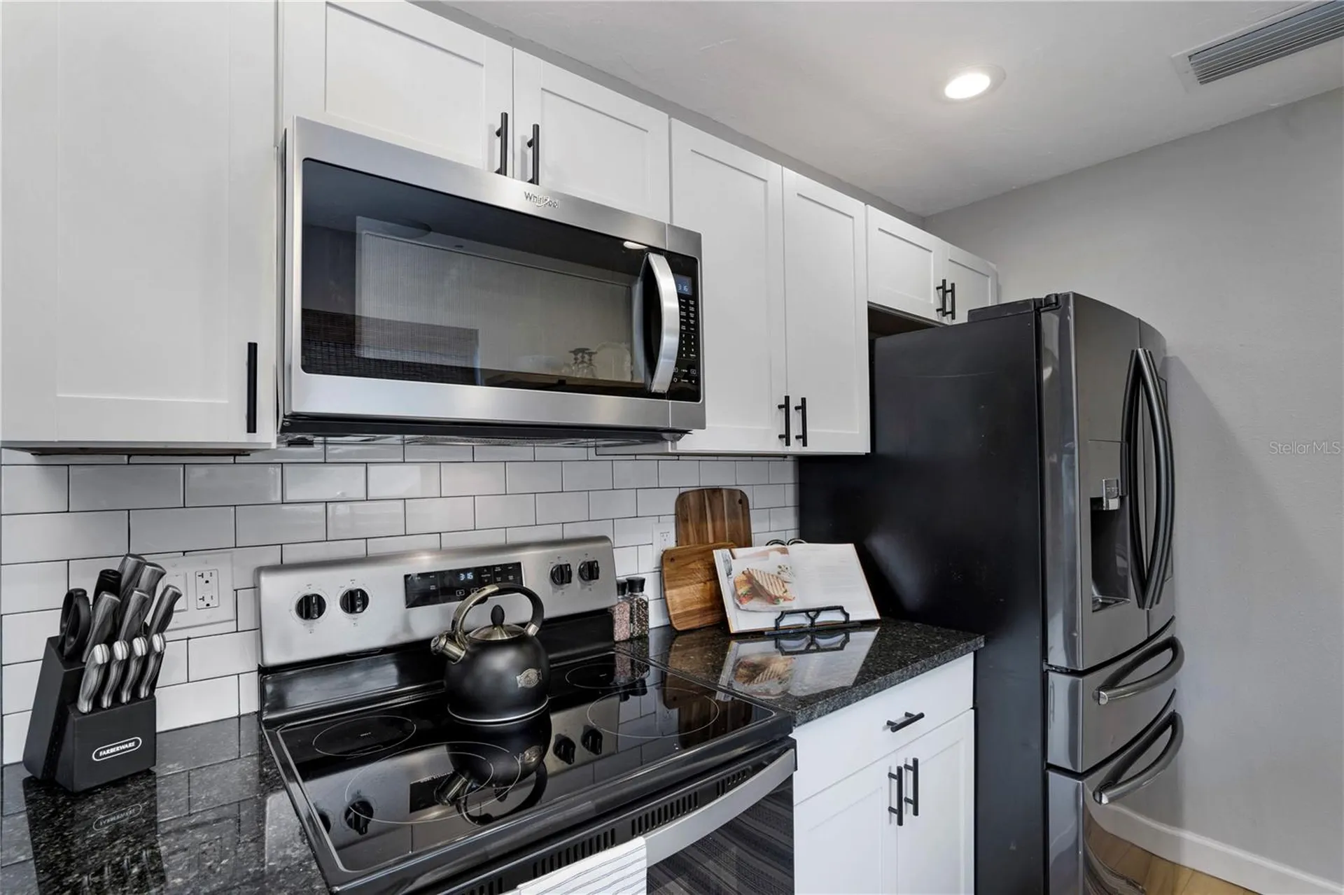 4705 Hollingsworth Avenue Sarasota FL 34233