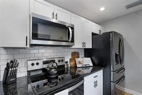 4705 Hollingsworth Avenue Sarasota FL 34233