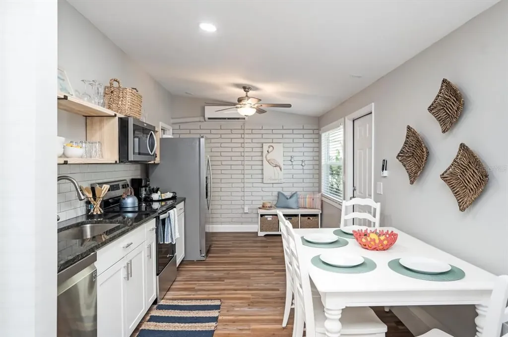 2213 Wason Road Sarasota FL 34231