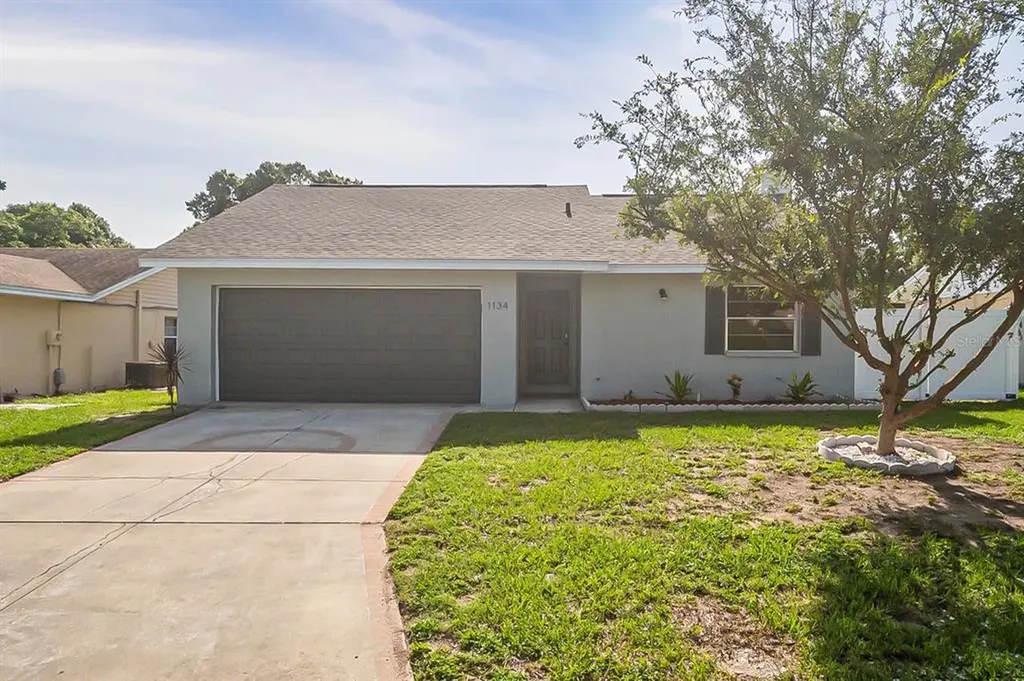 1134 Cinnamon Way W Lakeland FL 33801