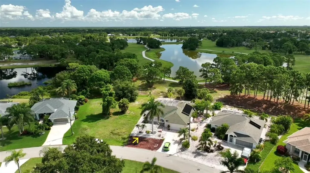 18 Sportsman Terrace Rotonda West FL 33947