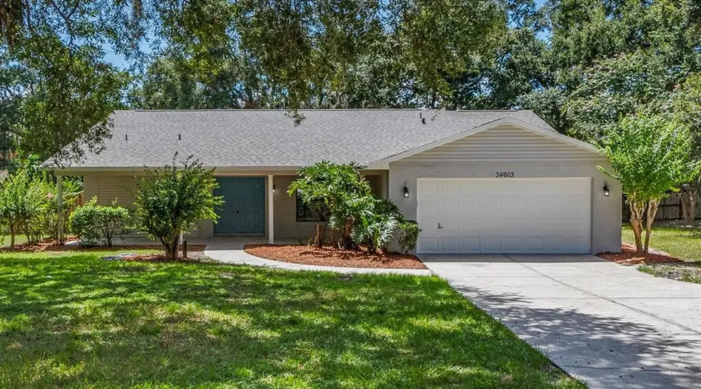 34603 Estes Road Eustis FL 32736